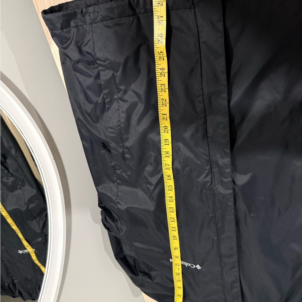 Men’s Columbia Windbreaker - Picture 9 of 9
